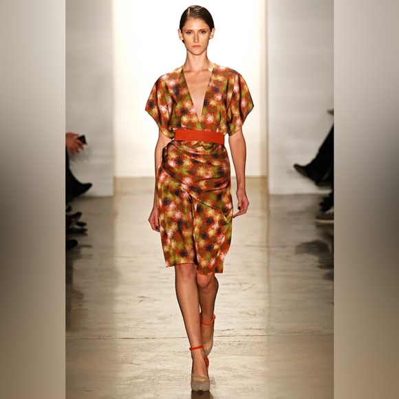 Costello Tagliapietra Fall 2012 Ready-to-Wear Dress - Picture 2 of 7